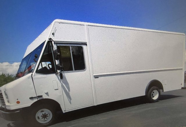 New 2027 Ford E-450 - photo 1