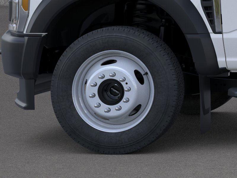 New 2026 Ford F-550 - photo 21
