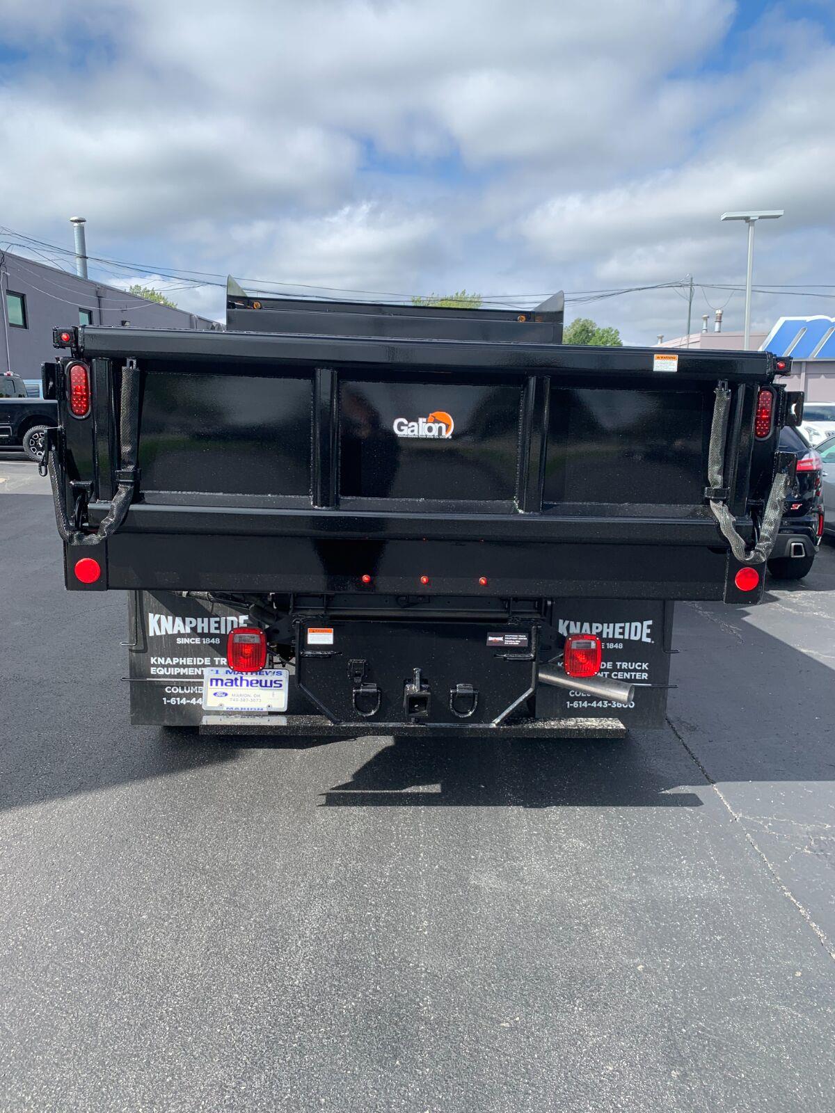 New 2026 Ford F-550 - photo 2