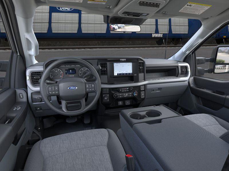 New 2026 Ford F-550 - photo 11