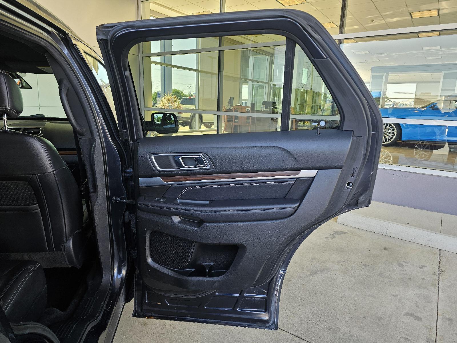 Used 2017 Ford Explorer - photo 15