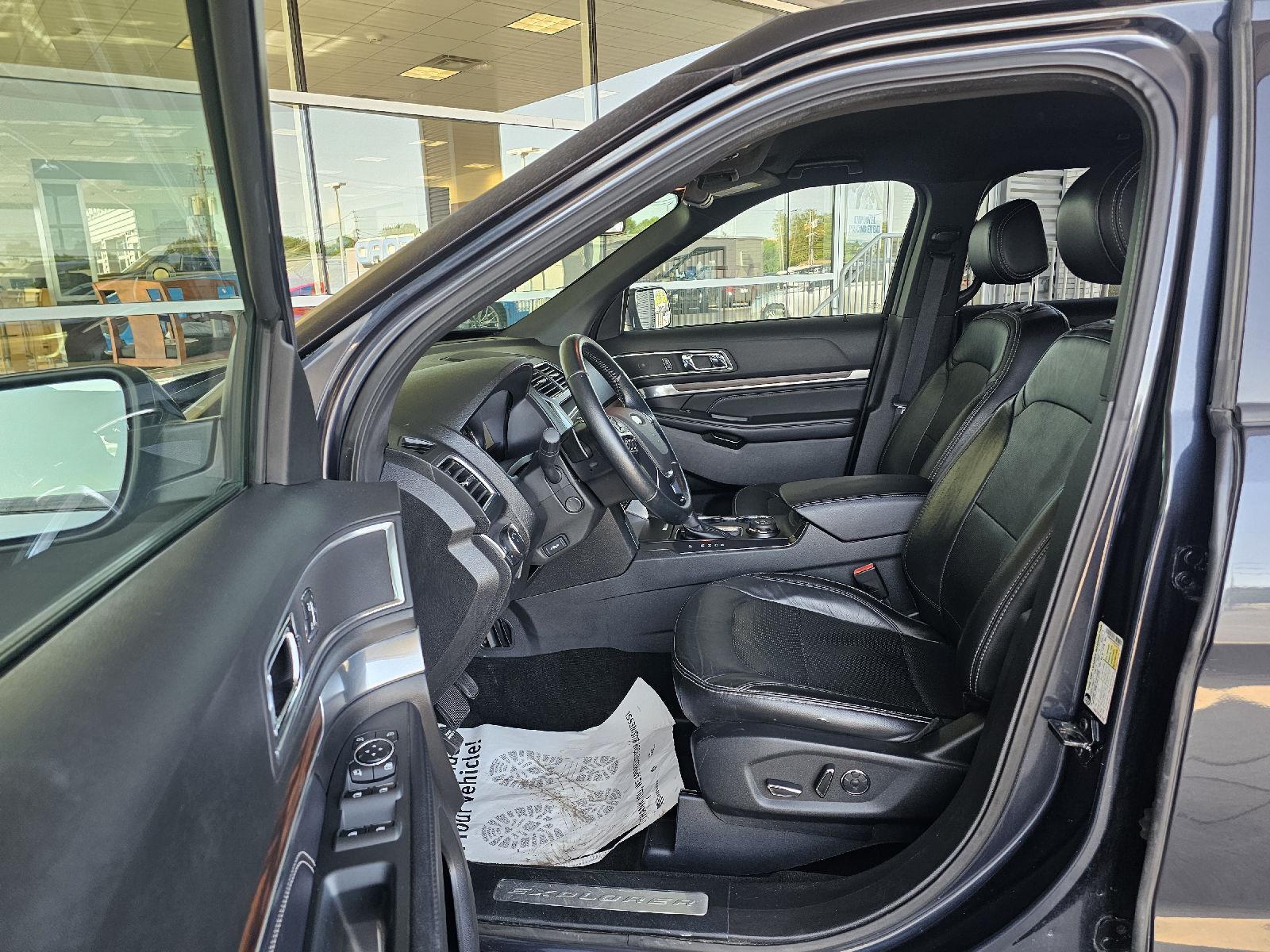 Used 2017 Ford Explorer - photo 21