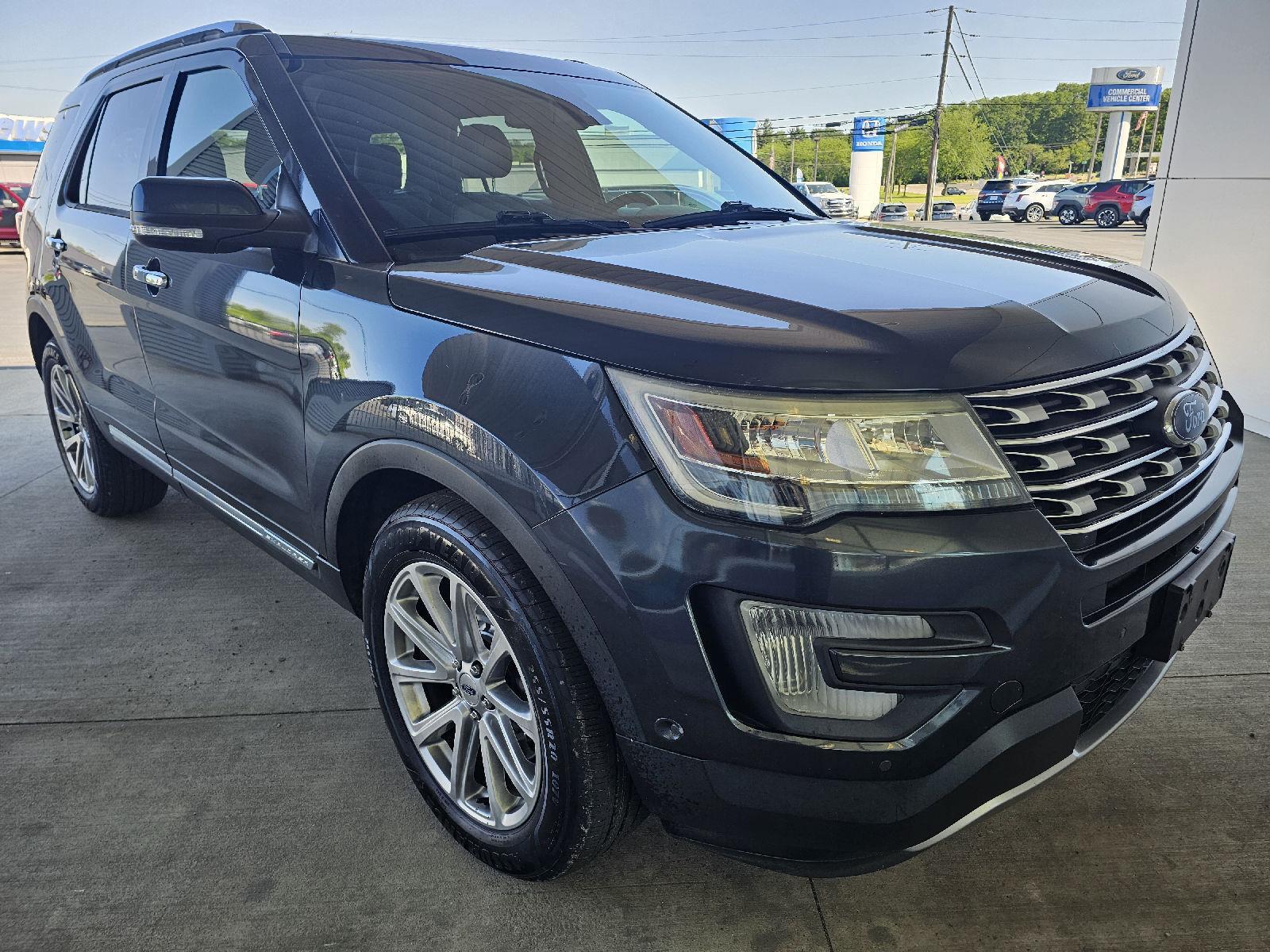 Used 2017 Ford Explorer - photo 9