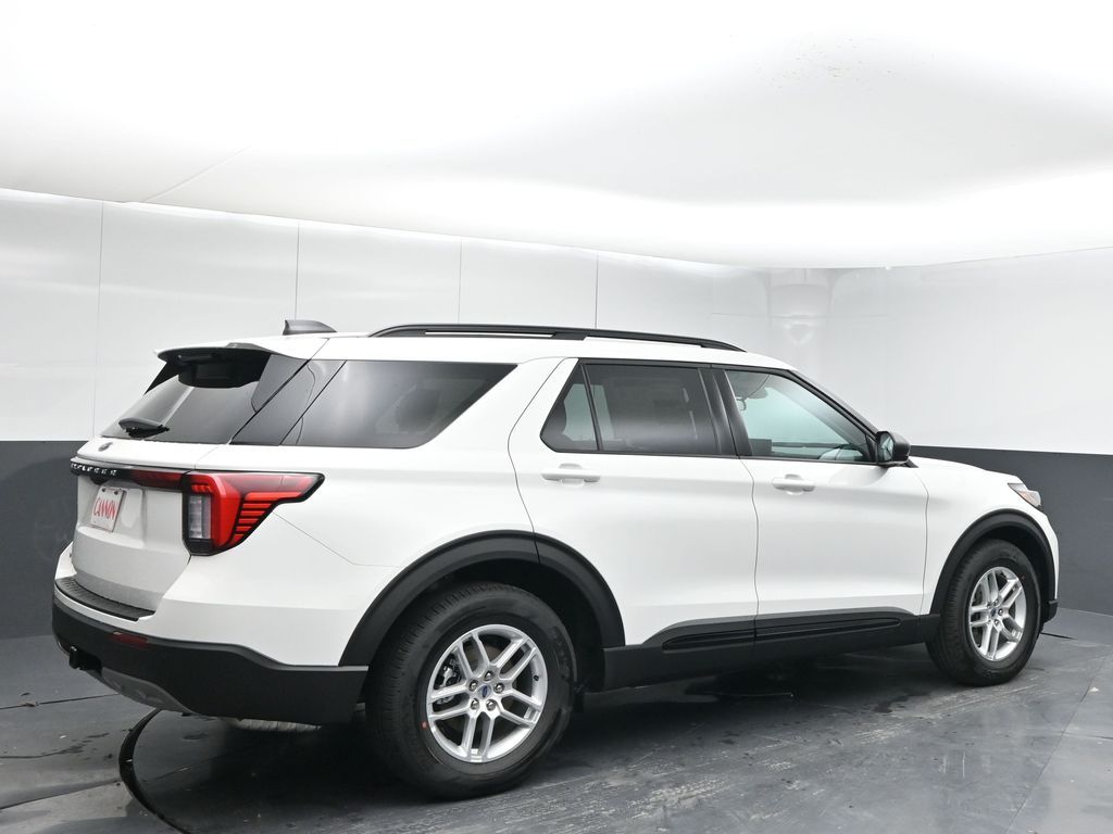 New 2026 Ford Explorer - photo 2