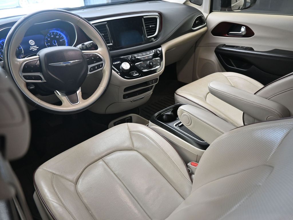 Used 2020 Chrysler Pacifica - photo 15
