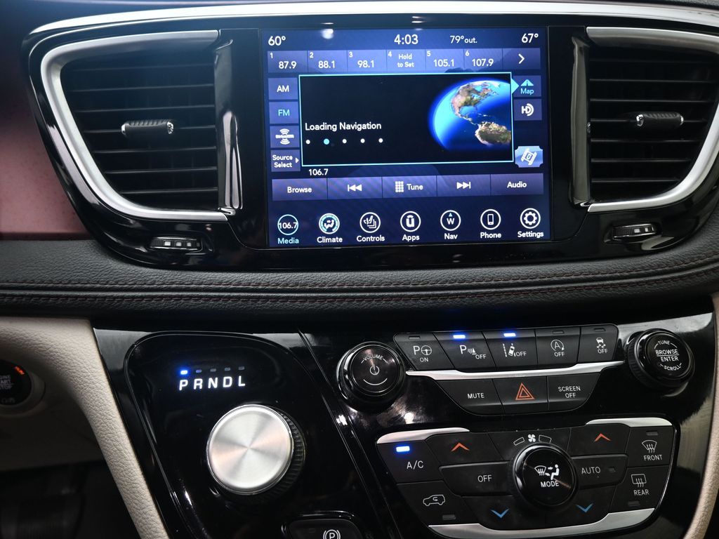 Used 2020 Chrysler Pacifica - photo 17
