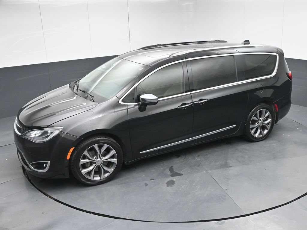 Used 2020 Chrysler Pacifica - photo 25