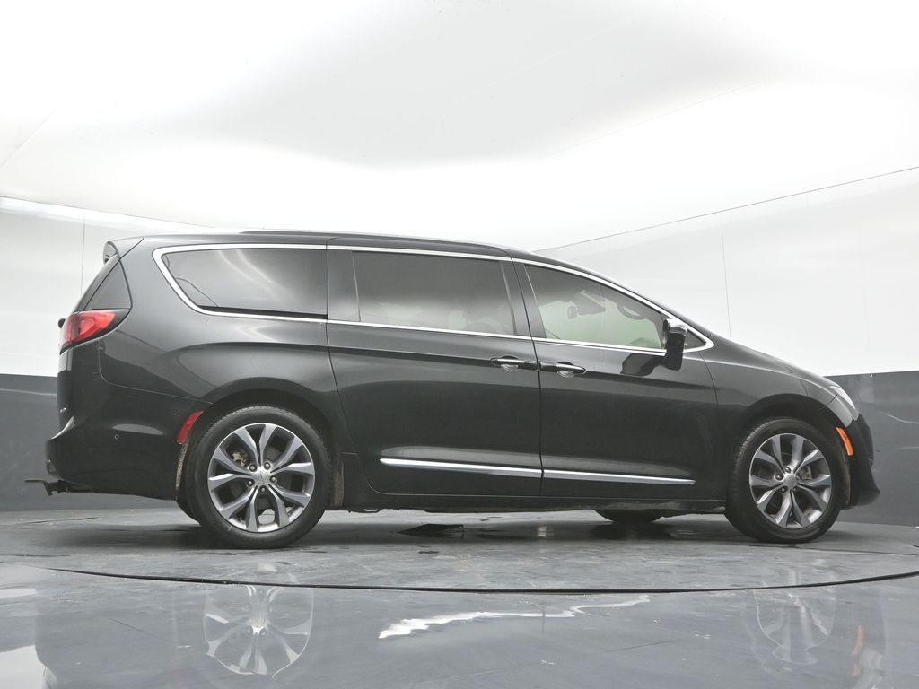 Used 2020 Chrysler Pacifica - photo 36