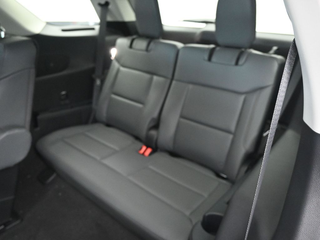 New 2026 Ford Explorer - photo 12