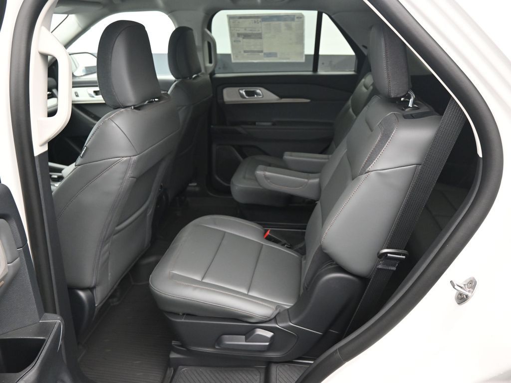 New 2026 Ford Explorer - photo 13