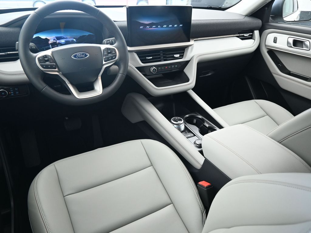New 2026 Ford Explorer - photo 14