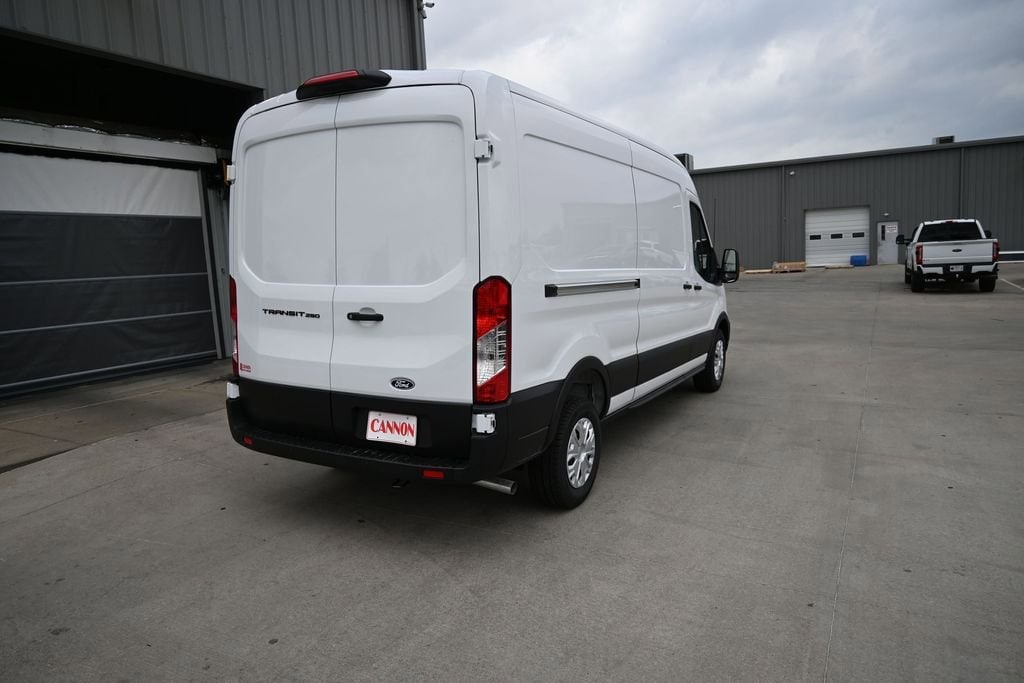 New 2026 Ford Transit 250 - photo 6