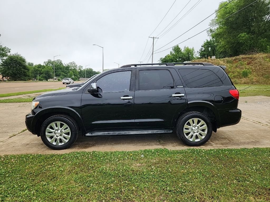 Used 2012 Toyota Sequoia - photo 2