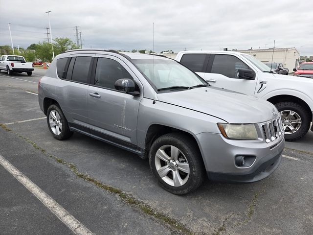 Used 2016 Jeep Compass - photo 1