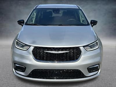 2024 Chrysler Pacifica FWD Minivan for sale #PP11720 - photo 2