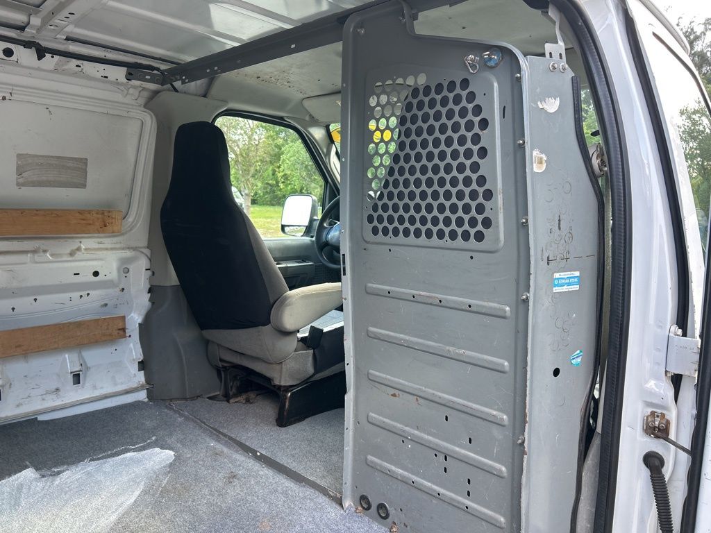 Used 2013 Ford E-250 - photo 31