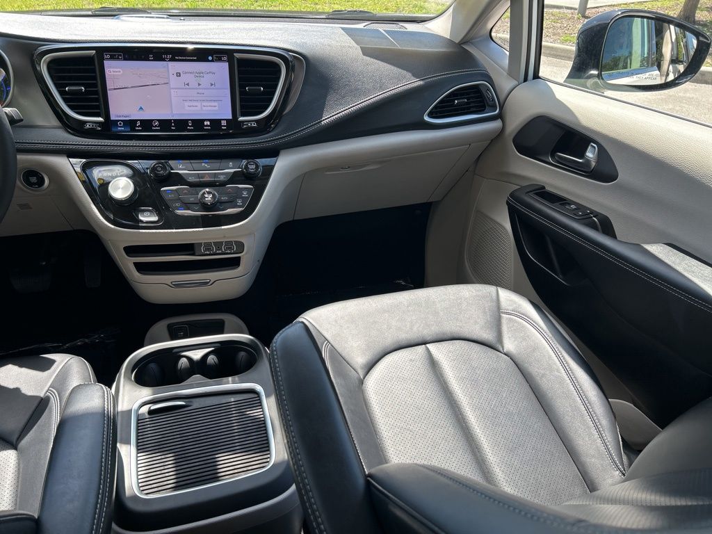 Used 2024 Chrysler Pacifica - photo 13