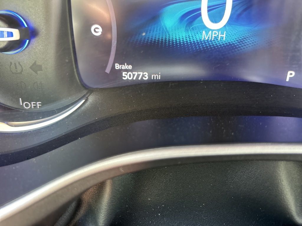 Used 2024 Chrysler Pacifica - photo 27