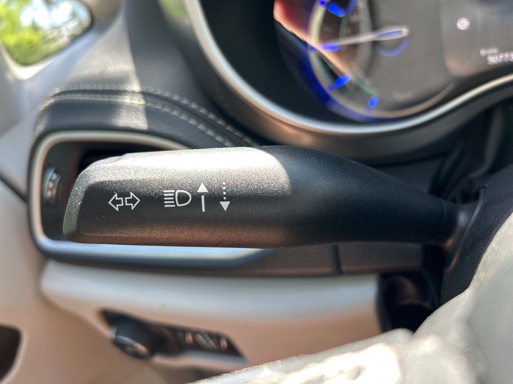 Used 2024 Chrysler Pacifica - photo 30