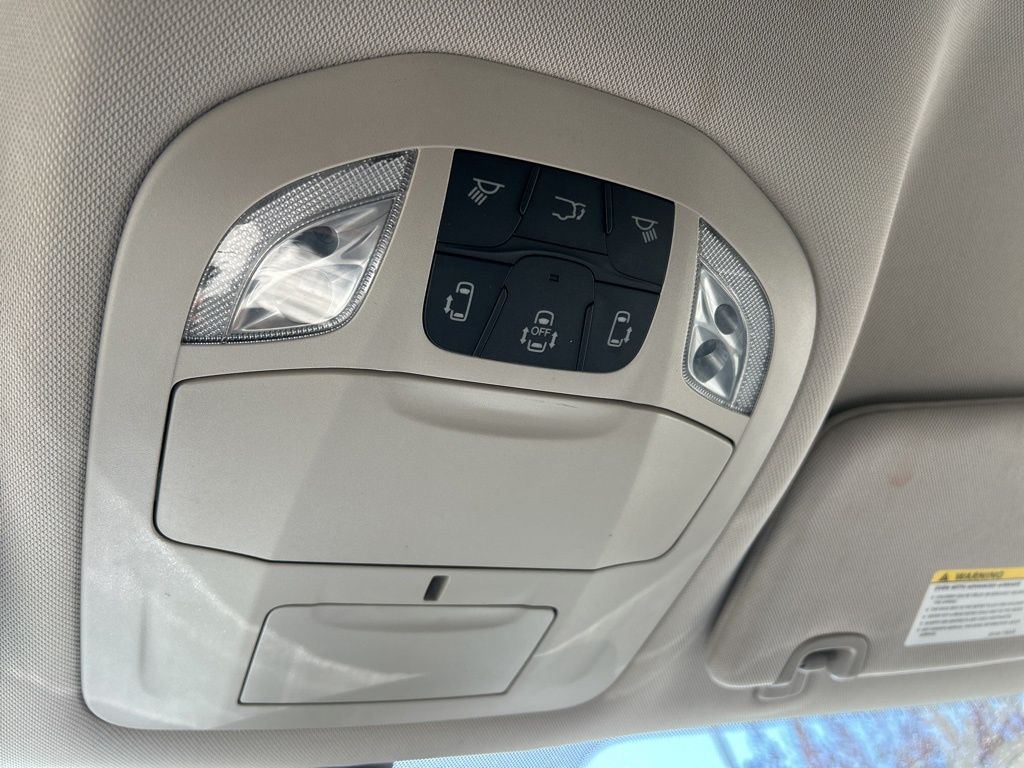 Used 2024 Chrysler Pacifica - photo 46