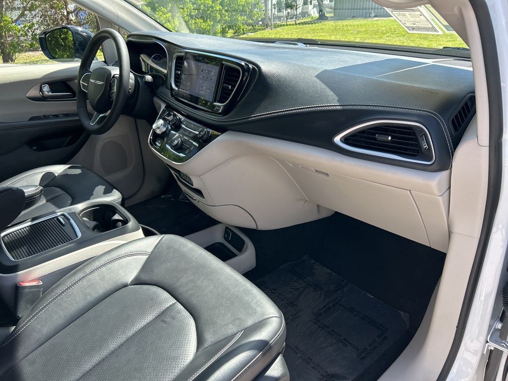 Used 2024 Chrysler Pacifica - photo 49