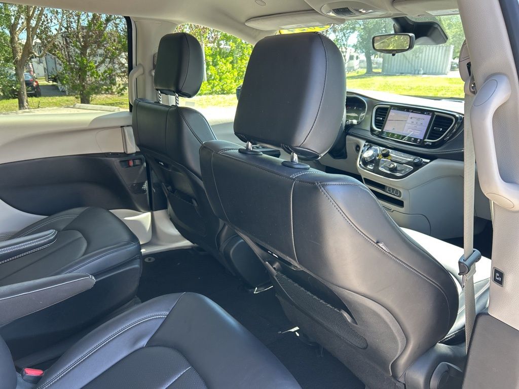 Used 2024 Chrysler Pacifica - photo 52