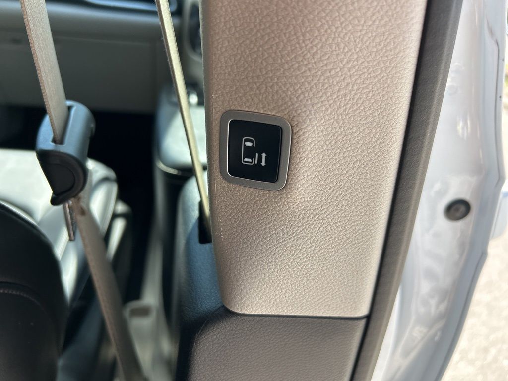 Used 2024 Chrysler Pacifica - photo 53