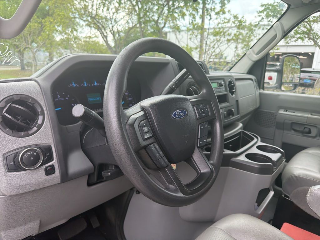 Used 2024 Ford E-450 - photo 11