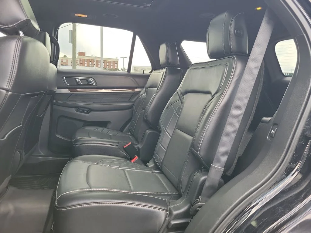 Used 2017 Ford Explorer - photo 19