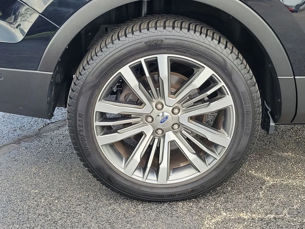 Used 2017 Ford Explorer - photo 24