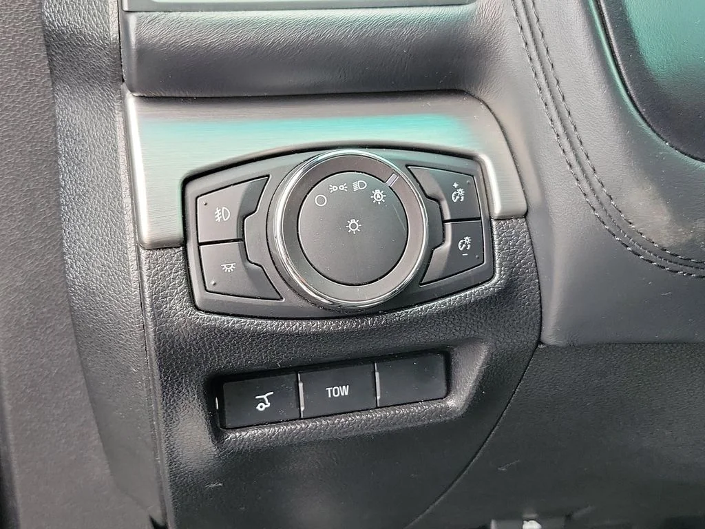 Used 2017 Ford Explorer - photo 30