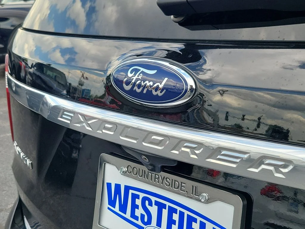 Used 2017 Ford Explorer - photo 11