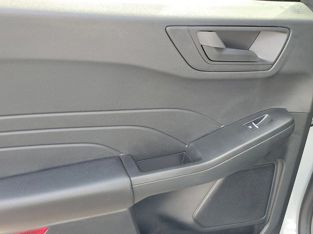 Used 2025 Ford Escape - photo 12