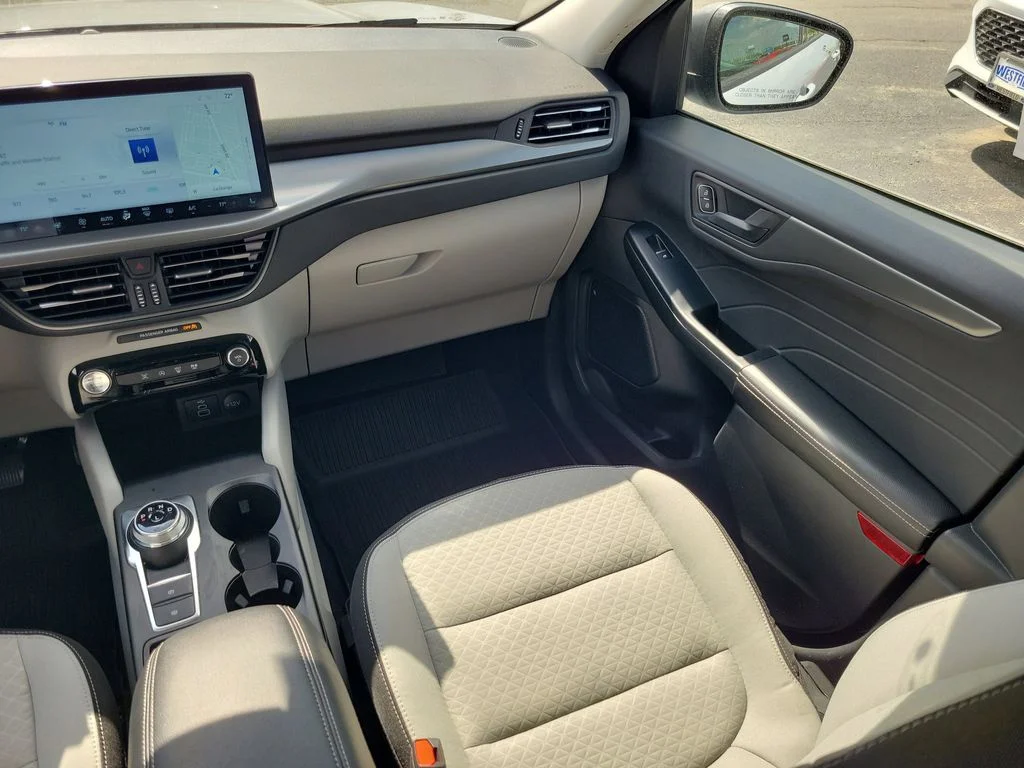 Used 2025 Ford Escape - photo 14