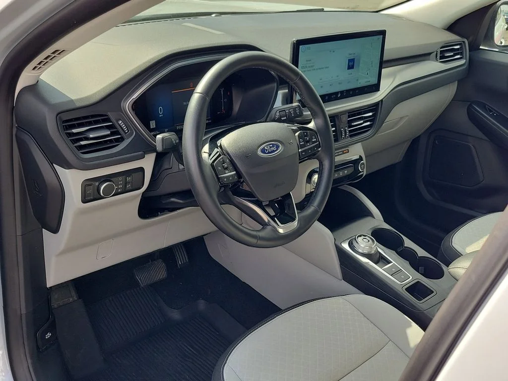 Used 2025 Ford Escape - photo 15