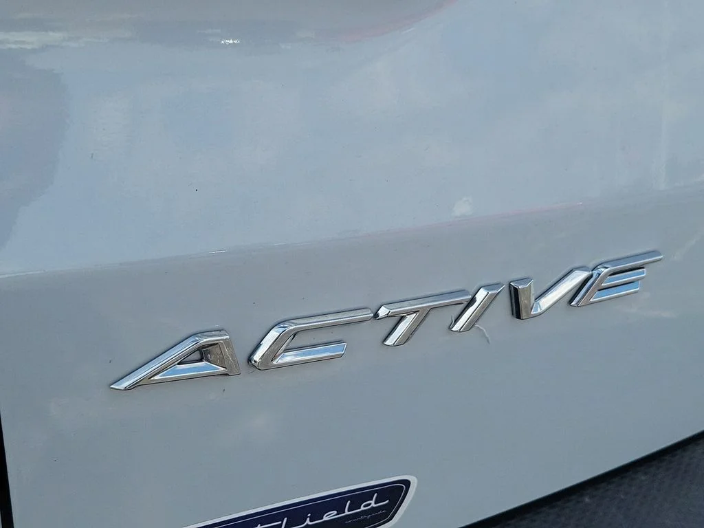 Used 2025 Ford Escape - photo 6