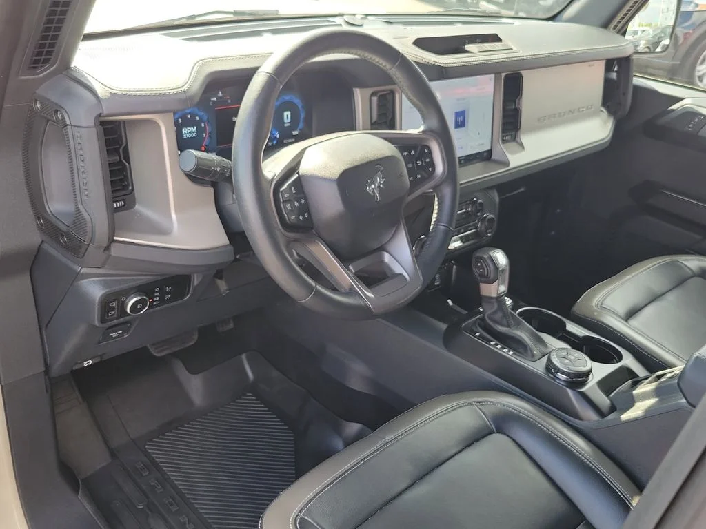 Used 2025 Ford Bronco - photo 13