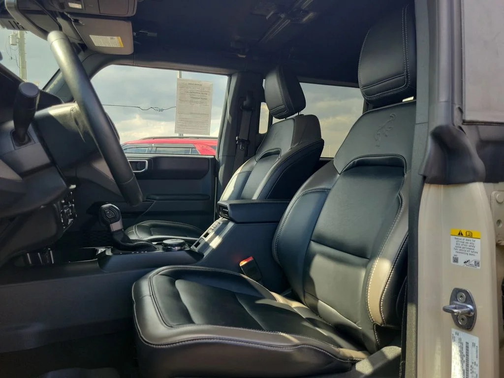 Used 2025 Ford Bronco - photo 16