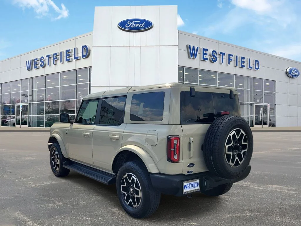 Used 2025 Ford Bronco - photo 2