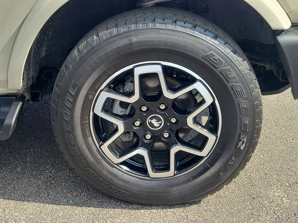 Used 2025 Ford Bronco - photo 30
