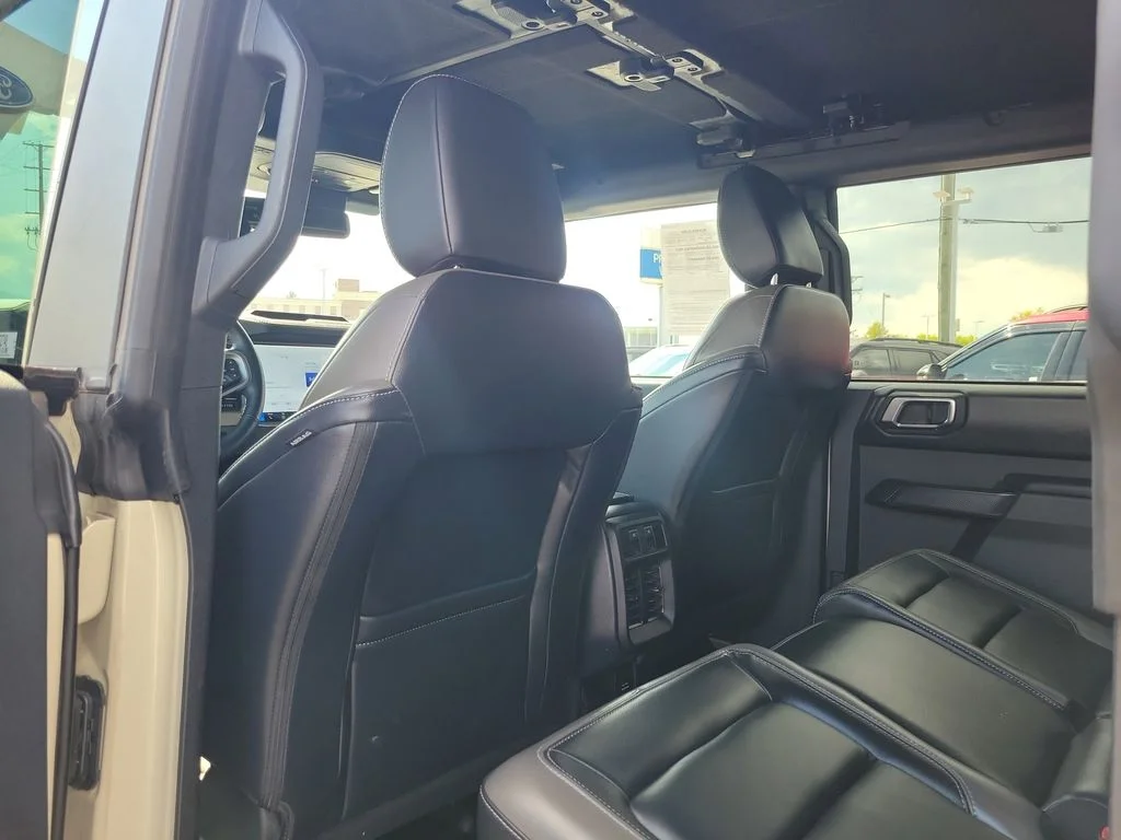 Used 2025 Ford Bronco - photo 9