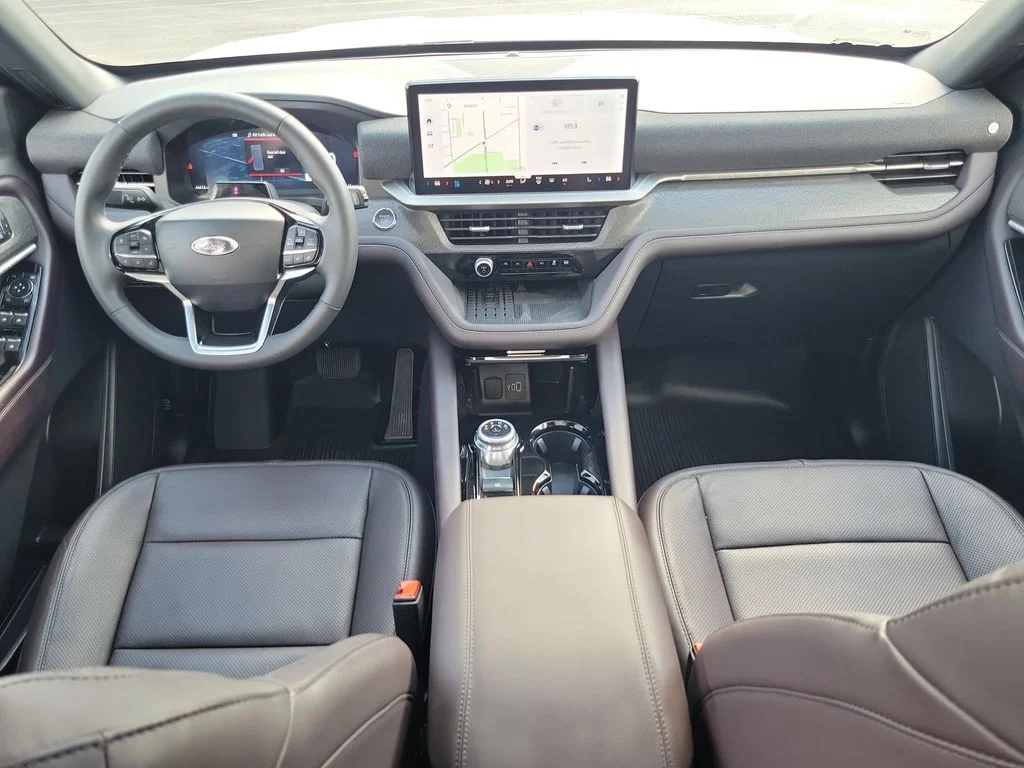Used 2025 Ford Explorer - photo 14