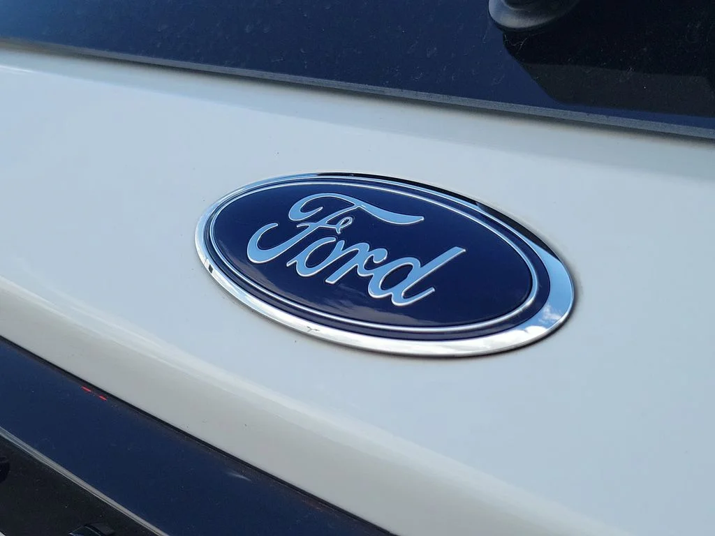 Used 2025 Ford Explorer - photo 6