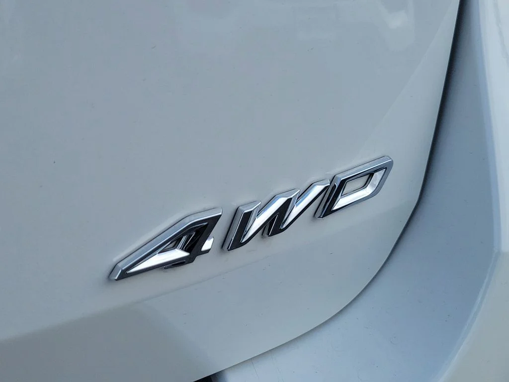 Used 2025 Ford Explorer - photo 8