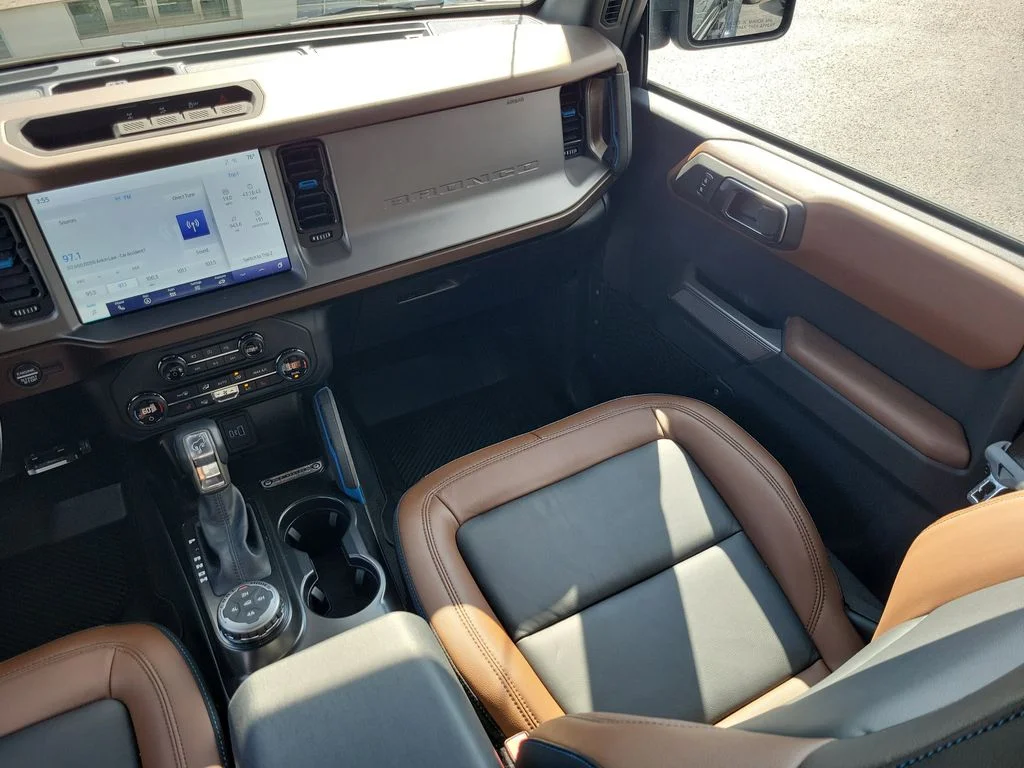 Used 2023 Ford Bronco - photo 12