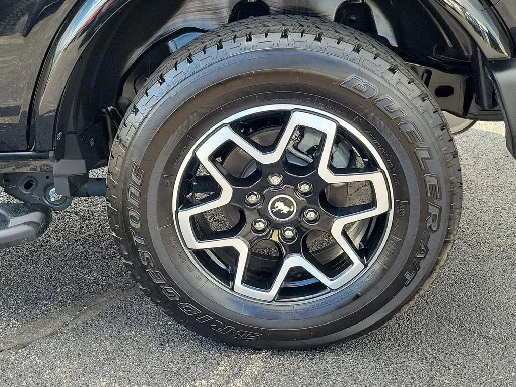 Used 2023 Ford Bronco - photo 28