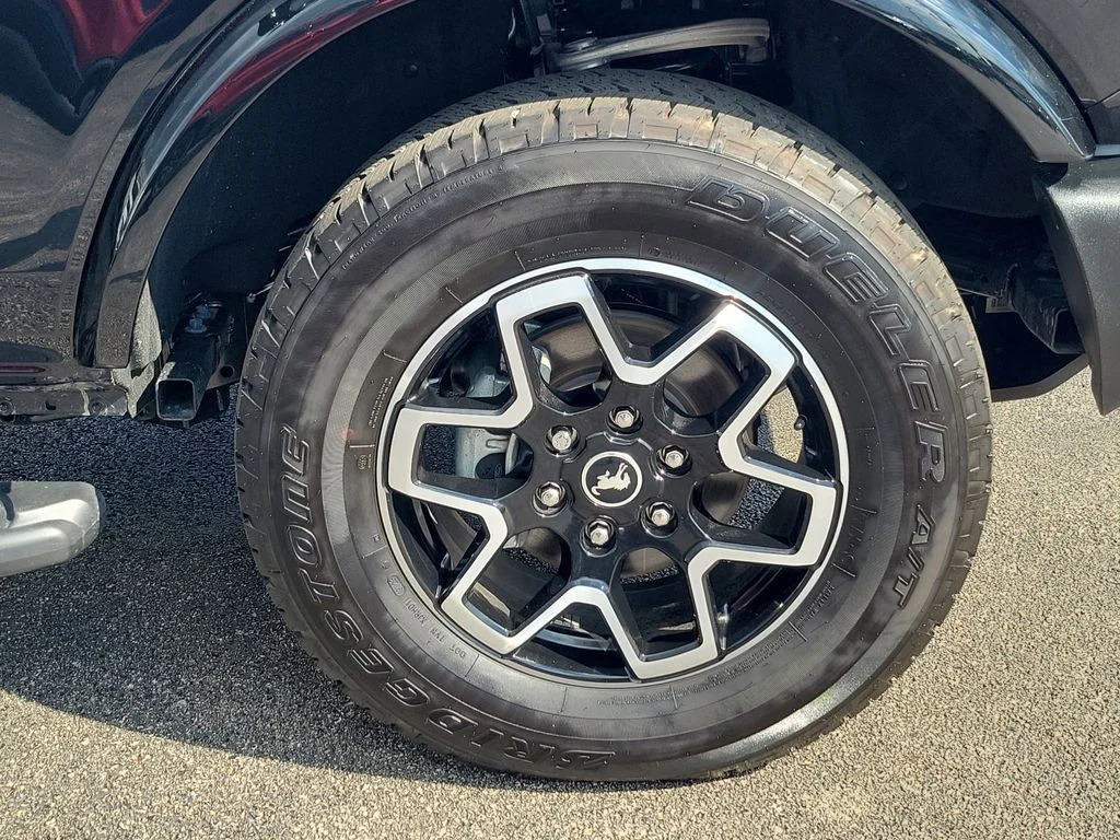 Used 2023 Ford Bronco - photo 30