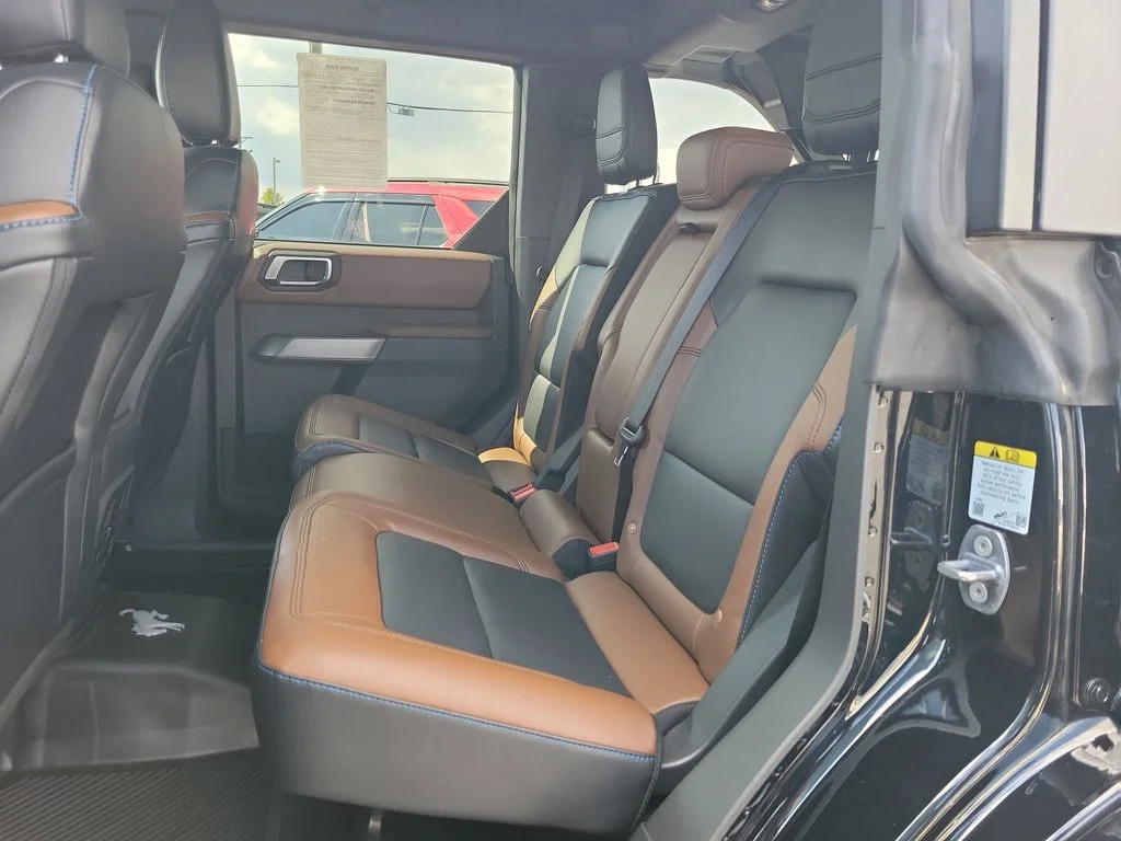 Used 2023 Ford Bronco - photo 8
