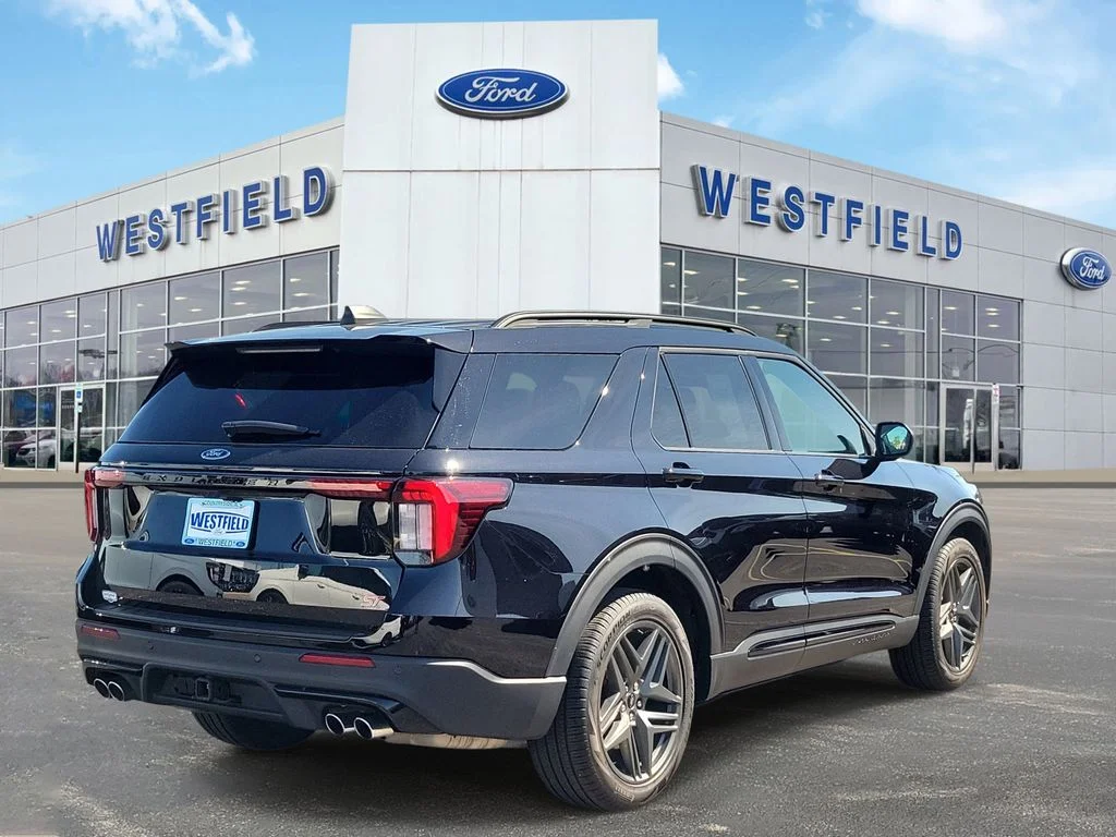 Used 2025 Ford Explorer - photo 5