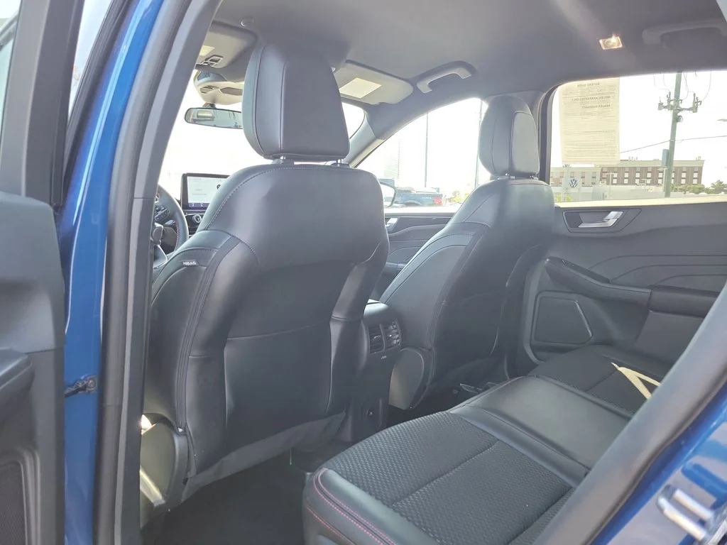 Used 2023 Ford Escape - photo 10